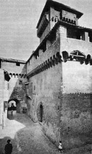 Castello Farnese02
